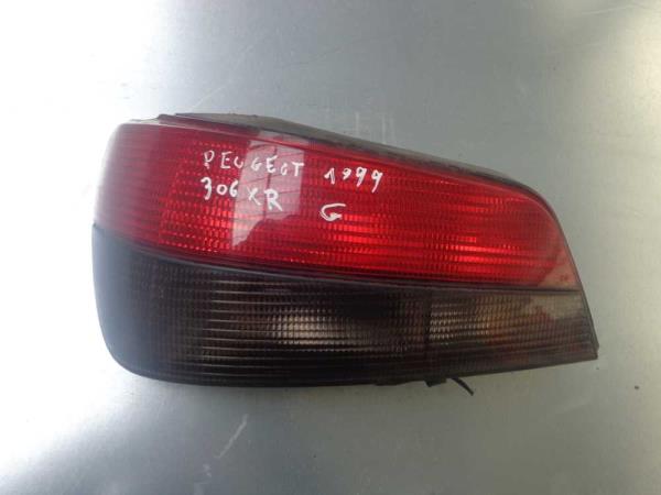 FEU ARRIERE GAUCHE PEUGEOT 306 - Vue 1